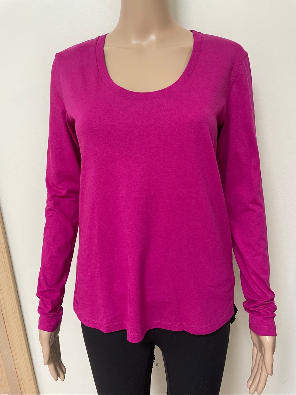 NWT Armani Exchange long sleeve t-shirt scoop neck